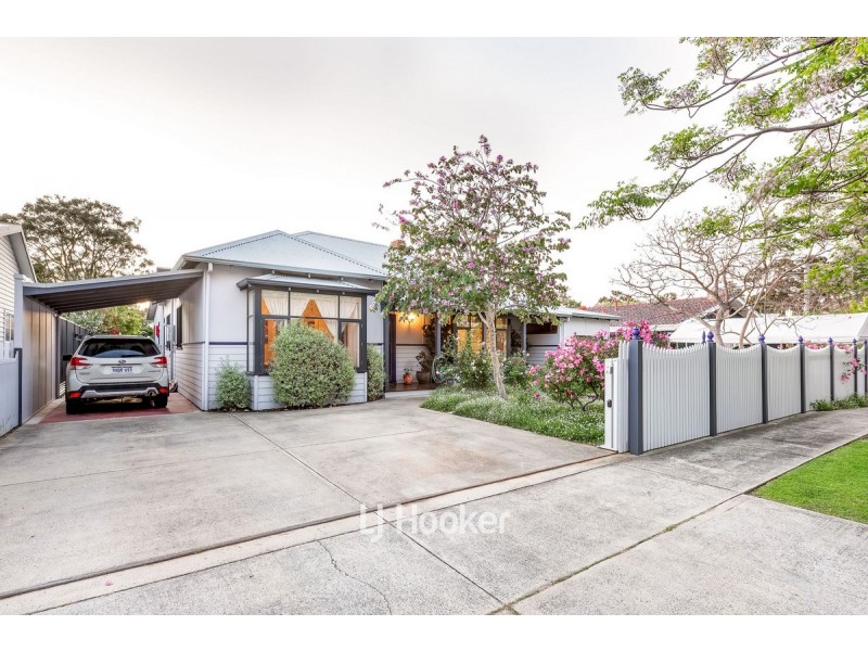 4 Karri Street, Bunbury WA 6230