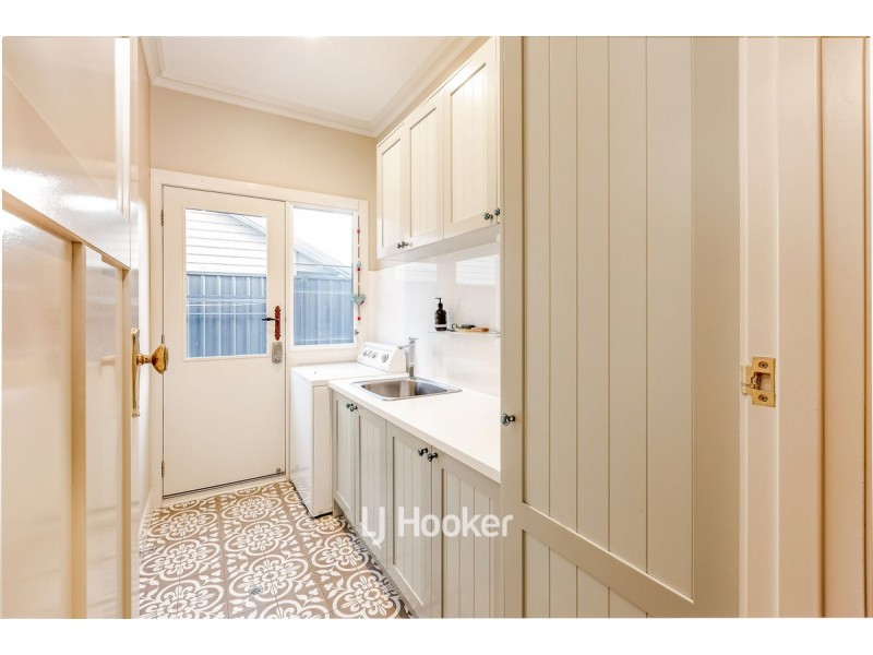 4 Karri Street, Bunbury WA 6230