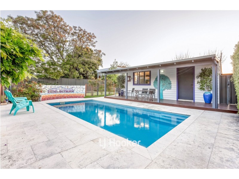 4 Karri Street, Bunbury WA 6230