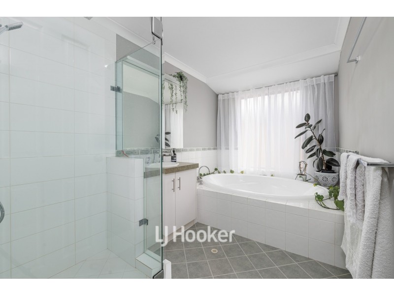 15 Melba Way, Dalyellup WA 6230