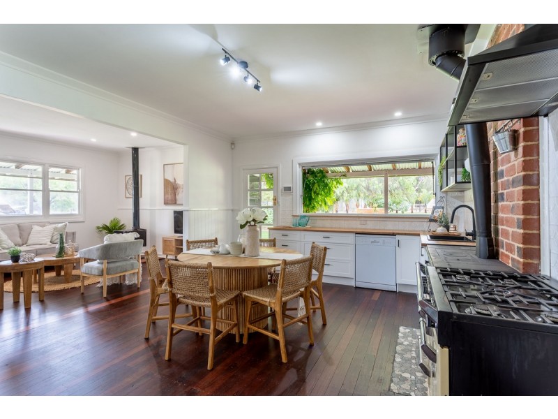 134 Mangles Road, Stirling Estate WA 6271