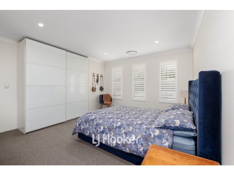 19 Eclipse Bend, Dalyellup WA 6230