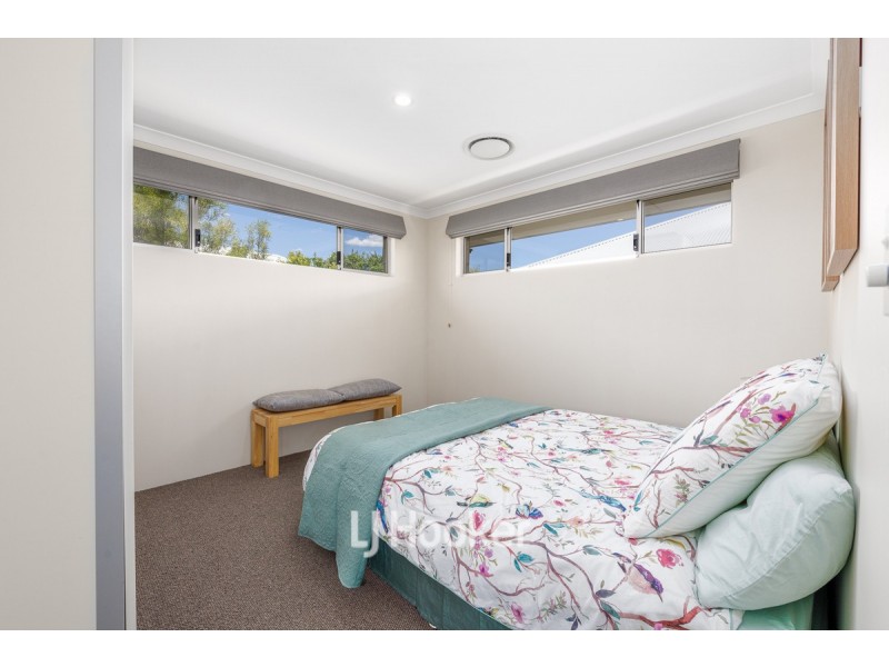 19 Eclipse Bend, Dalyellup WA 6230