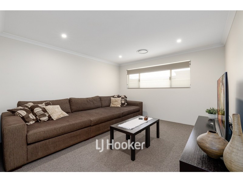 19 Eclipse Bend, Dalyellup WA 6230