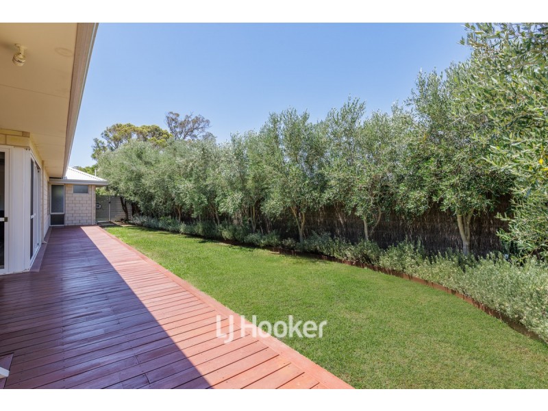 19 Eclipse Bend, Dalyellup WA 6230