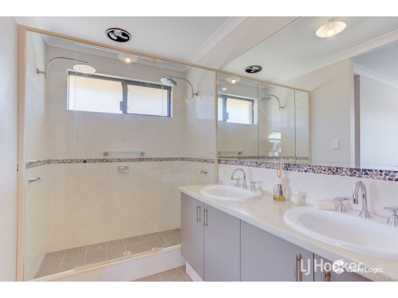 74 Santons Approach, Yalyalup WA 6280