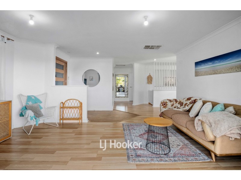 2 Regents Place, College Grove WA 6230