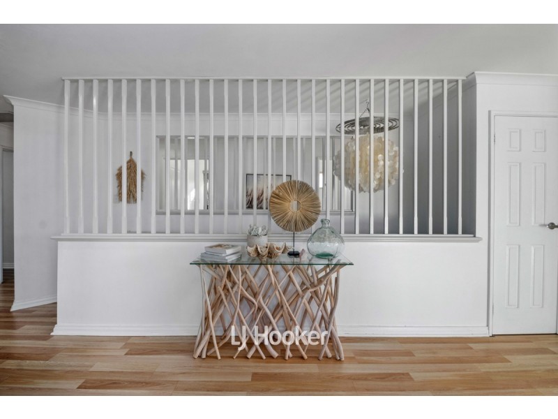 2 Regents Place, College Grove WA 6230