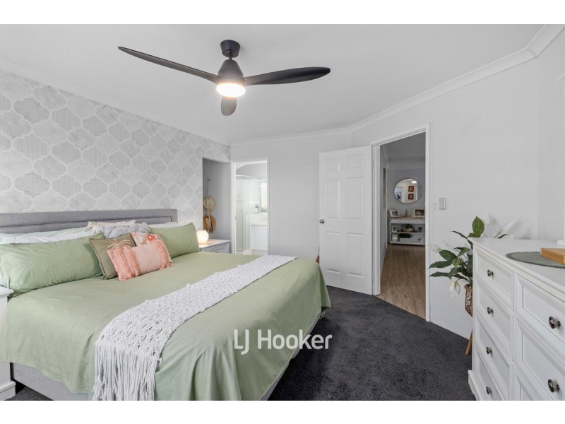 8 Avon Gardens, Millbridge WA 6232