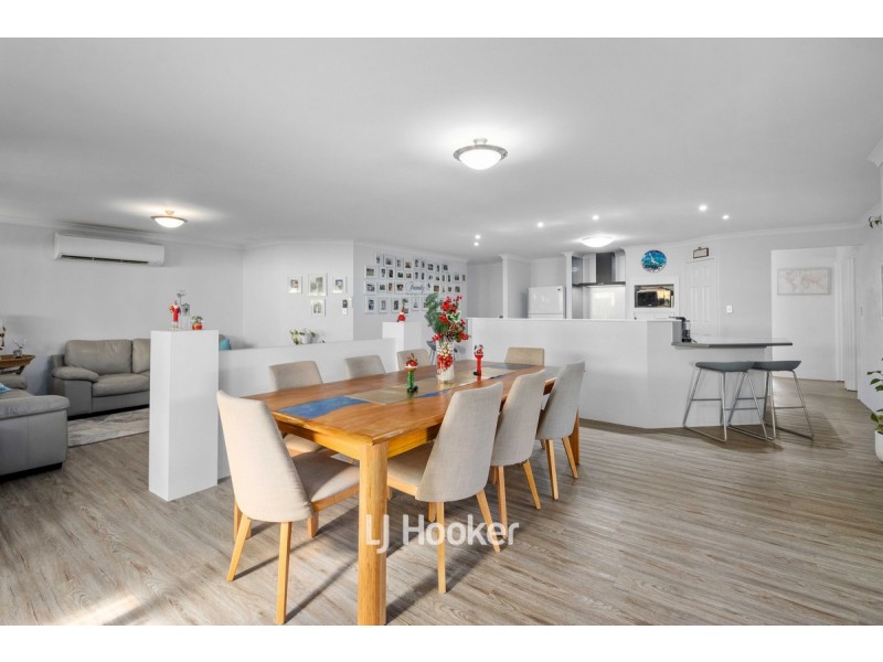 8 Avon Gardens, Millbridge WA 6232