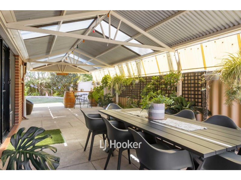 8 Avon Gardens, Millbridge WA 6232