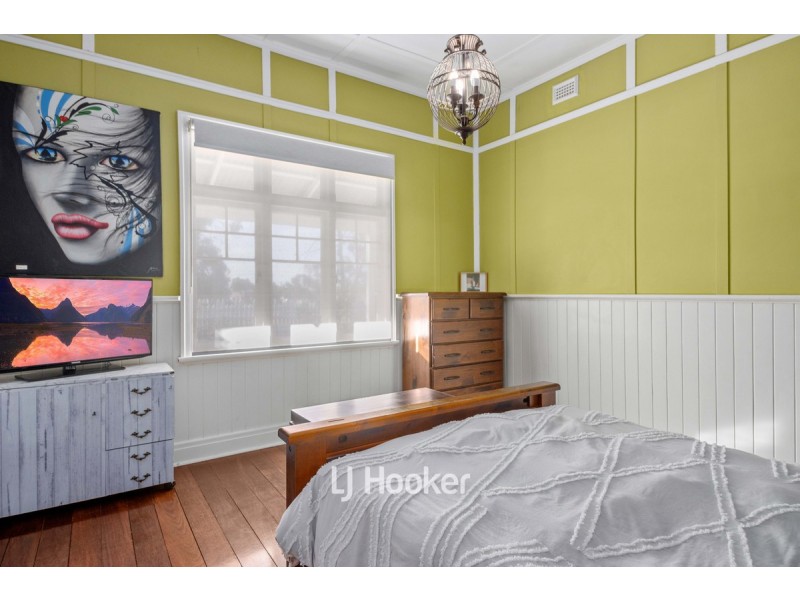 27 The Crescent, Brunswick WA 6224