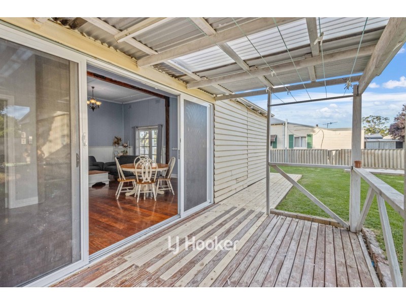 27 The Crescent, Brunswick WA 6224