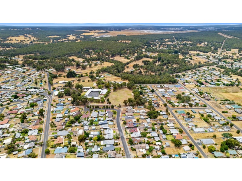 28 Vernon Street, Collie WA 6225