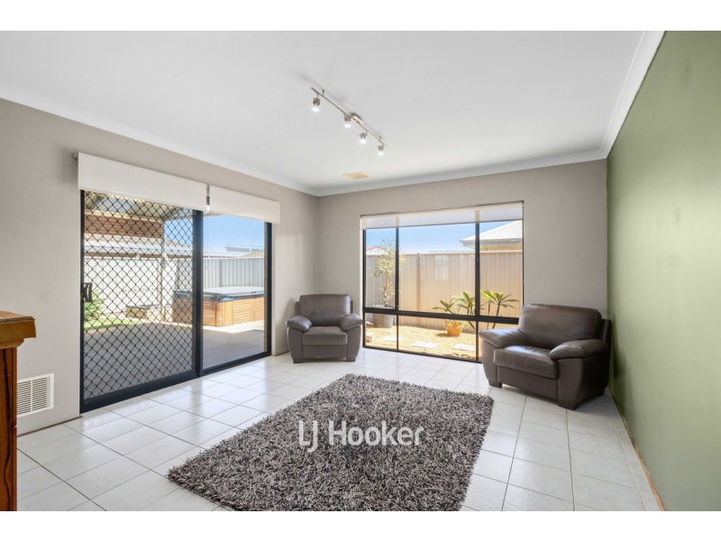 30 Grandite Fairway, Australind WA 6233