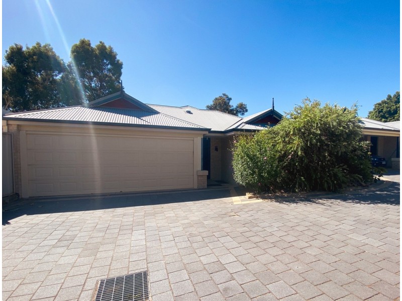 55B Somerville Drive, College Grove WA 6230