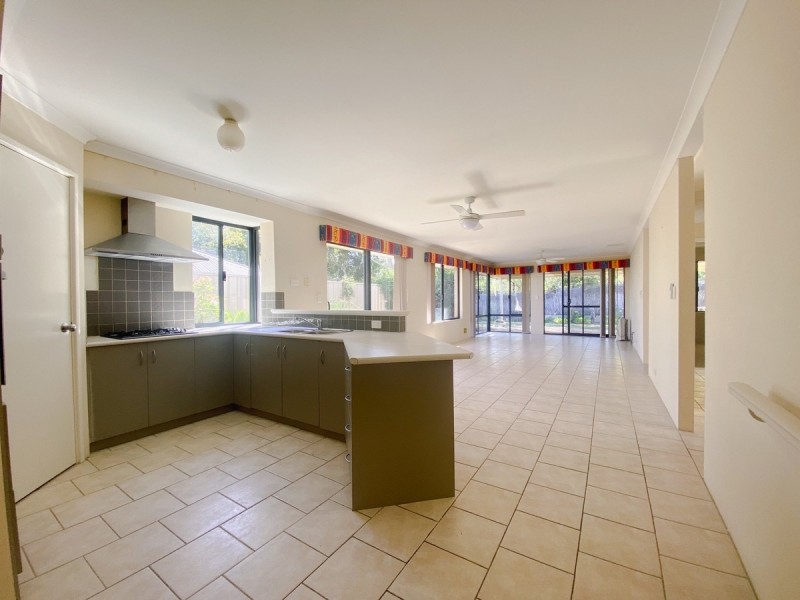 55B Somerville Drive, College Grove WA 6230