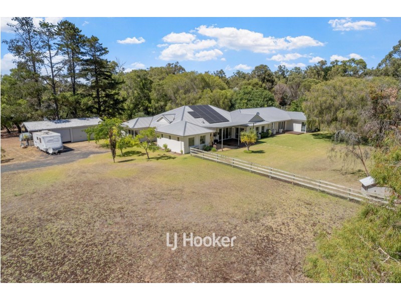 24 Treloar Road, Stirling Estate WA 6271