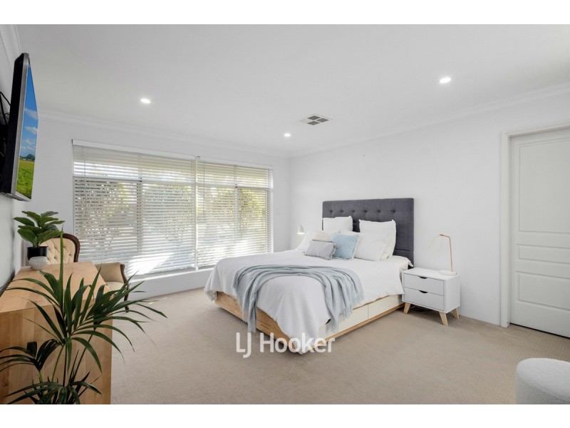 8 Claymore Loop, Dalyellup WA 6230