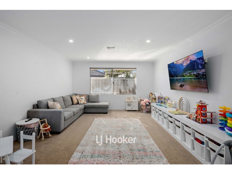 8 Claymore Loop, Dalyellup WA 6230