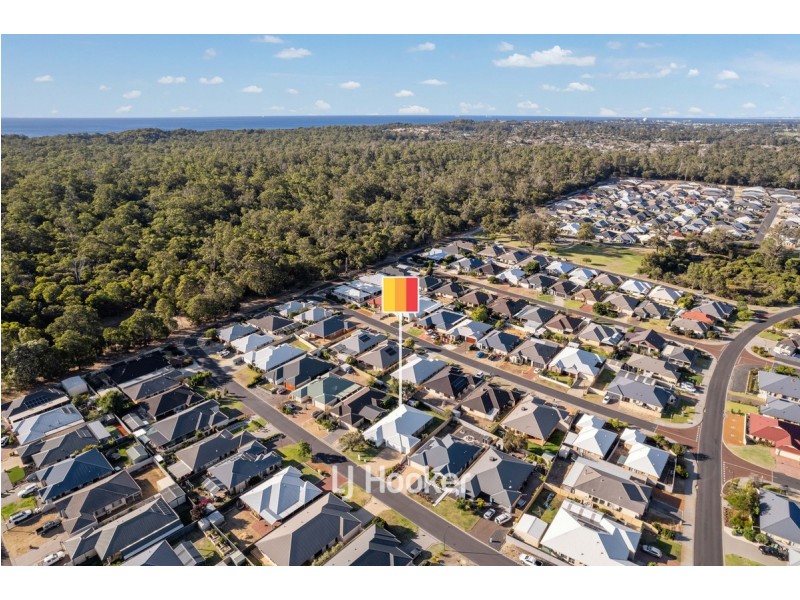 8 Claymore Loop, Dalyellup WA 6230