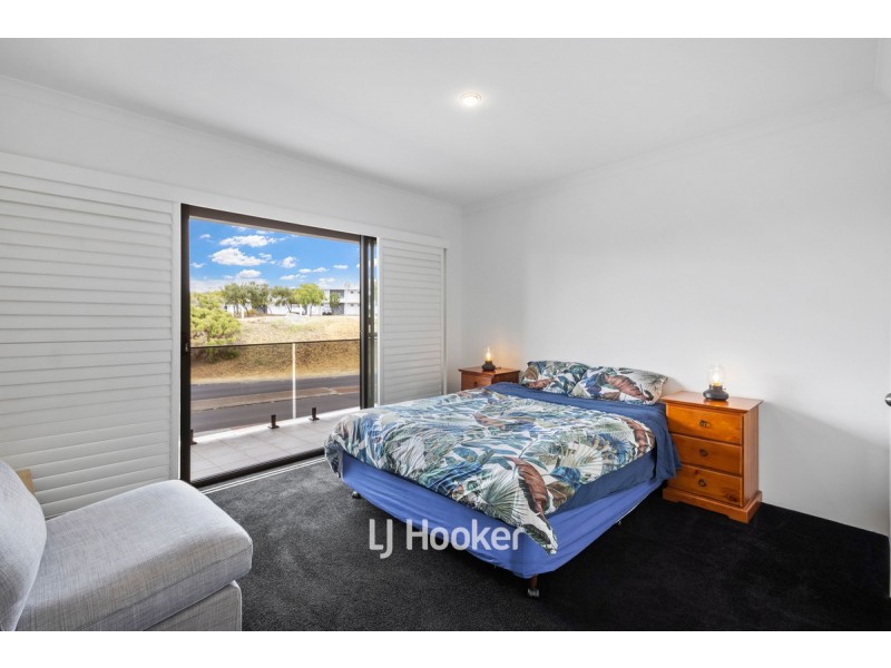 1/11 Marlston Drive, Bunbury WA 6230