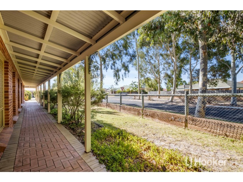 18 Burleigh Drive, Australind WA 6233