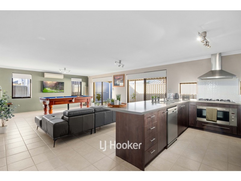 17 Chamberlain Grove, Millbridge WA 6232