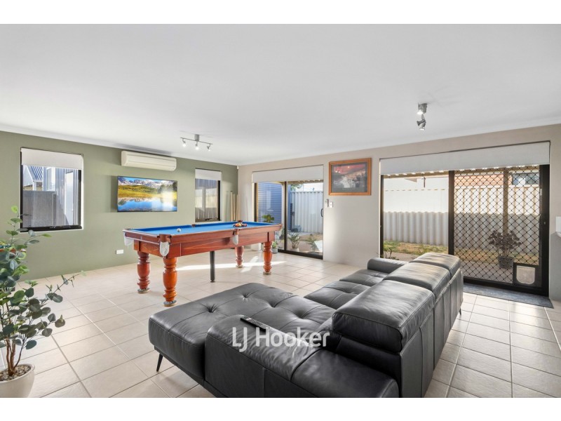 17 Chamberlain Grove, Millbridge WA 6232