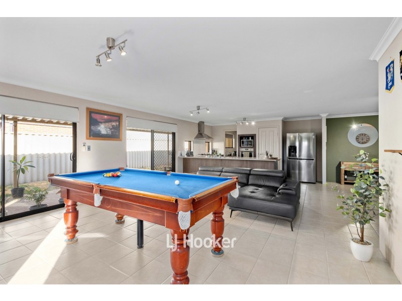 17 Chamberlain Grove, Millbridge WA 6232