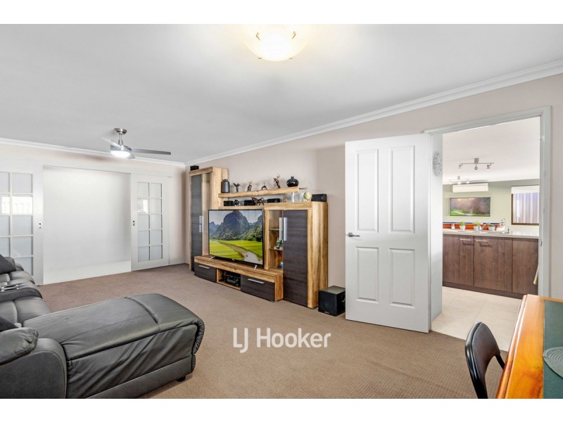 17 Chamberlain Grove, Millbridge WA 6232