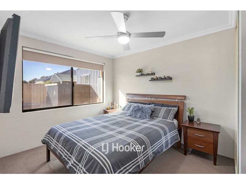 17 Chamberlain Grove, Millbridge WA 6232