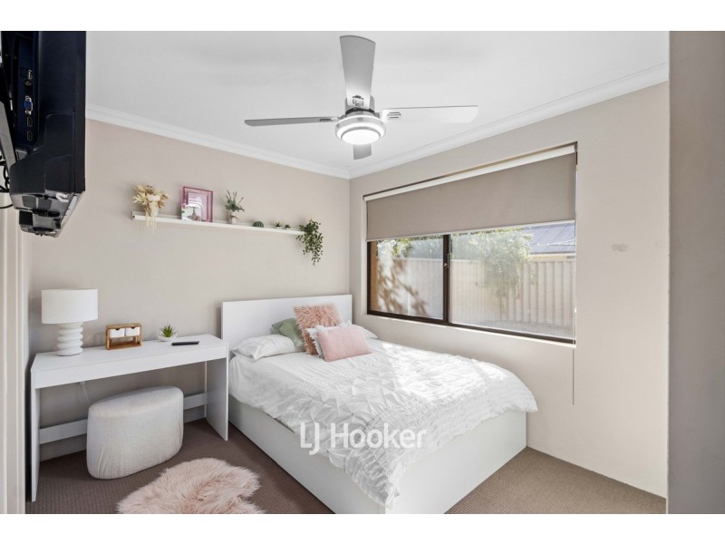 17 Chamberlain Grove, Millbridge WA 6232