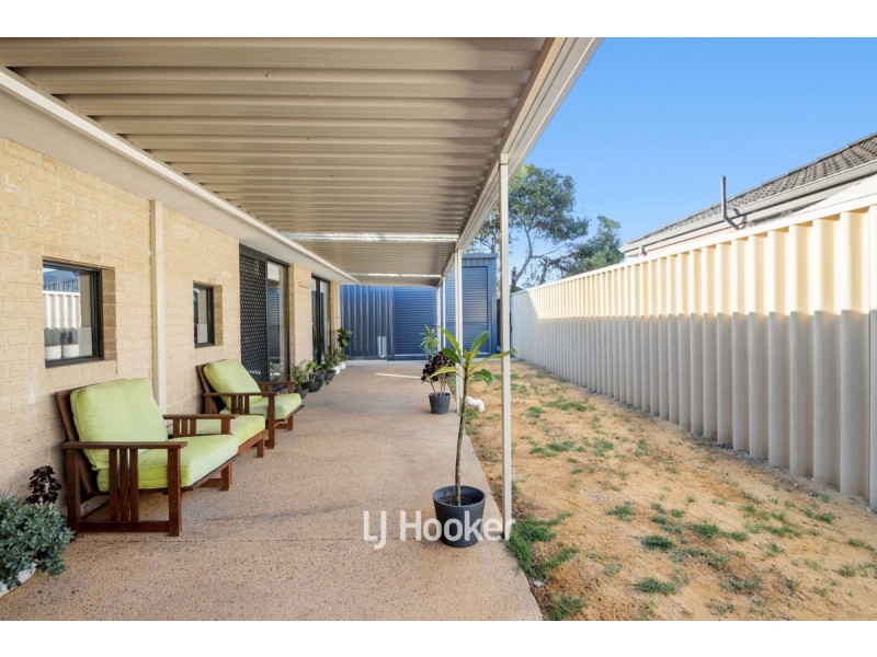 17 Chamberlain Grove, Millbridge WA 6232