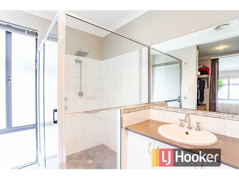 11 Tanzanite Road, Australind WA 6233