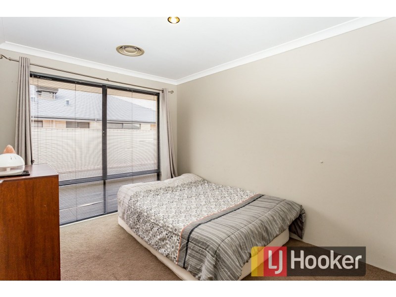 11 Tanzanite Road, Australind WA 6233