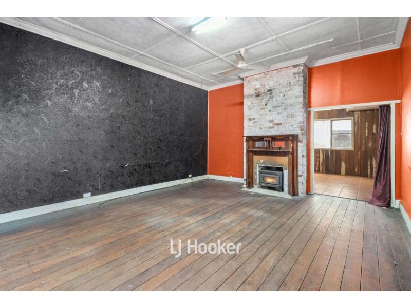 6 Bunbury Street, Collie WA 6225