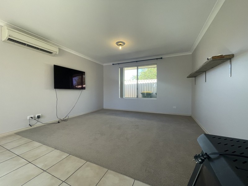 3/8 Ash Mews, Collie WA 6225