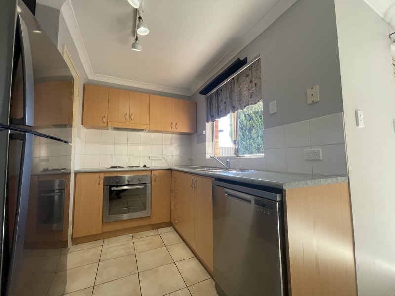 3/8 Ash Mews, Collie WA 6225