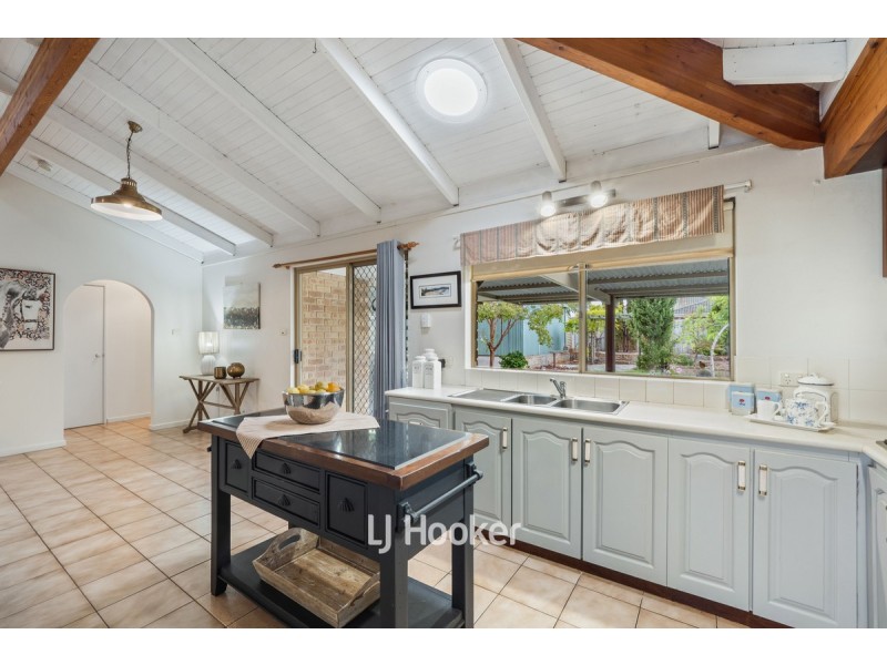 6 Hamilton Way, West Busselton WA 6280