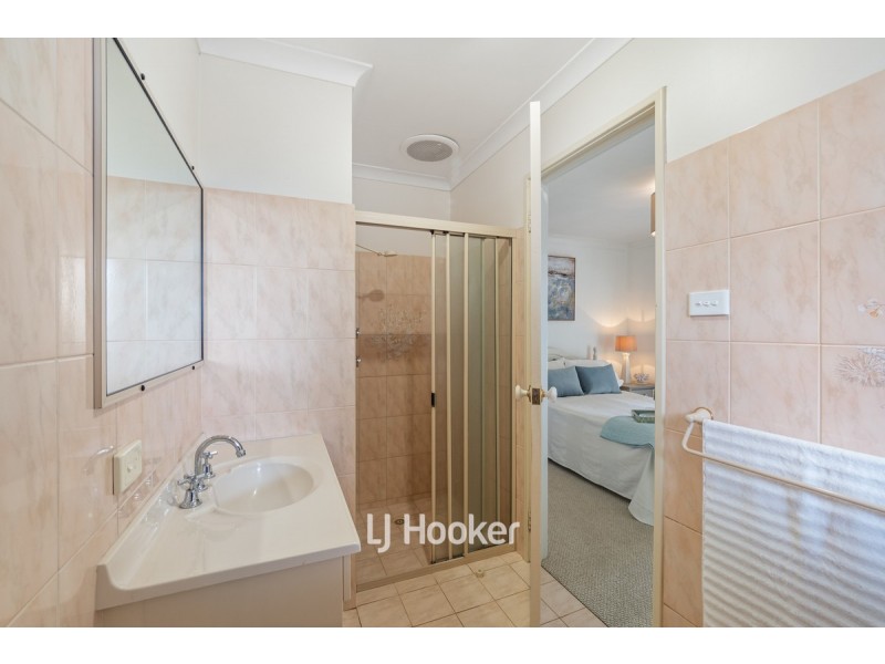 6 Hamilton Way, West Busselton WA 6280