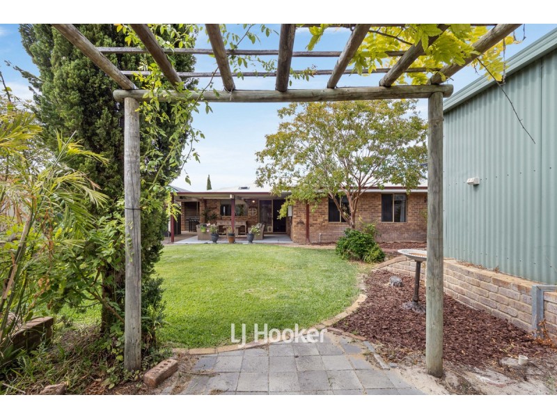 6 Hamilton Way, West Busselton WA 6280