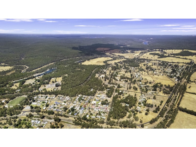 2 Hope Street, Allanson WA 6225