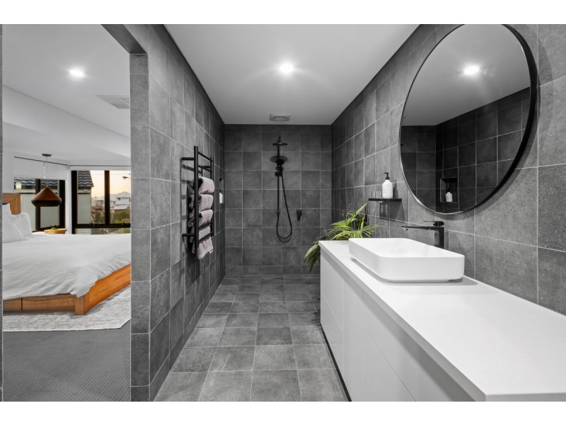 21 Elizabeth Crescent, South Bunbury WA 6230