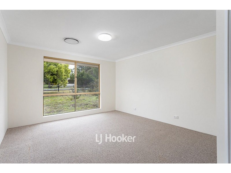 14 Hawkins Drive, Gelorup WA 6230