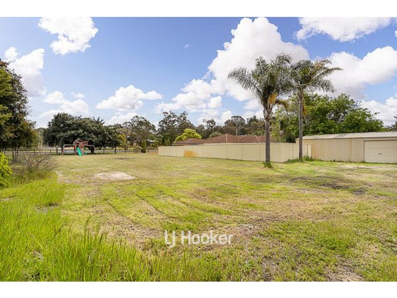 14 Hawkins Drive, Gelorup WA 6230