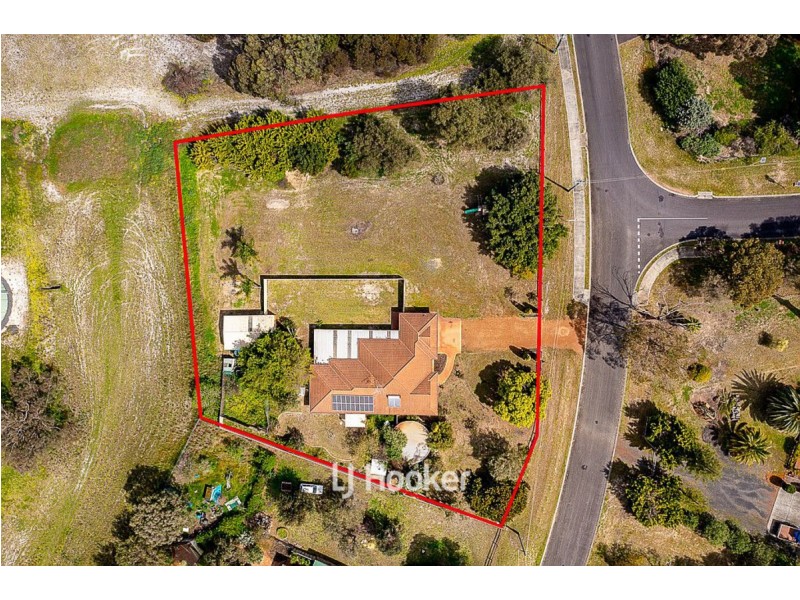 14 Hawkins Drive, Gelorup WA 6230