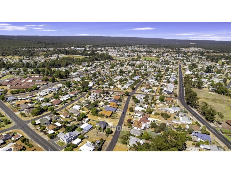 28 Bucktin Street, Collie WA 6225