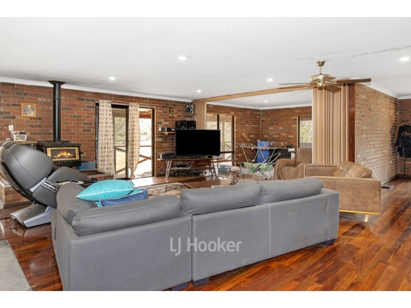 708 Yourdamung Road, Palmer WA 6225