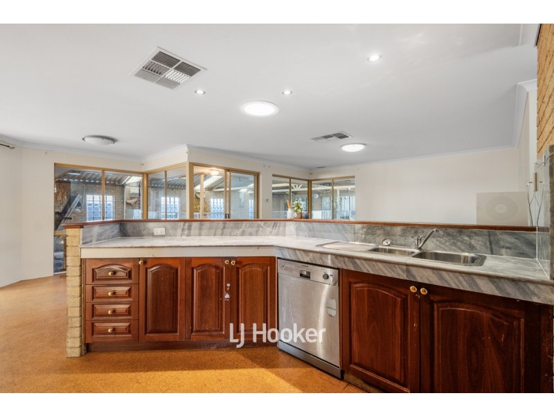 8 Batavia Place, Australind WA 6233